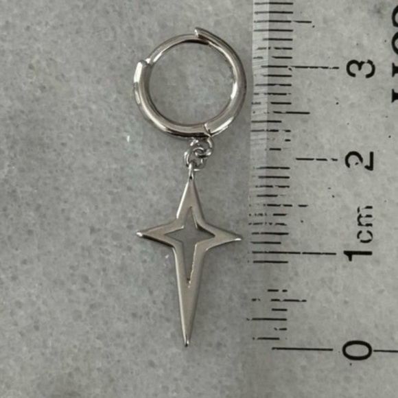 Sterling Silver Huggie Hoop Star Dangle Earrings Brand New - Picture 4 of 4